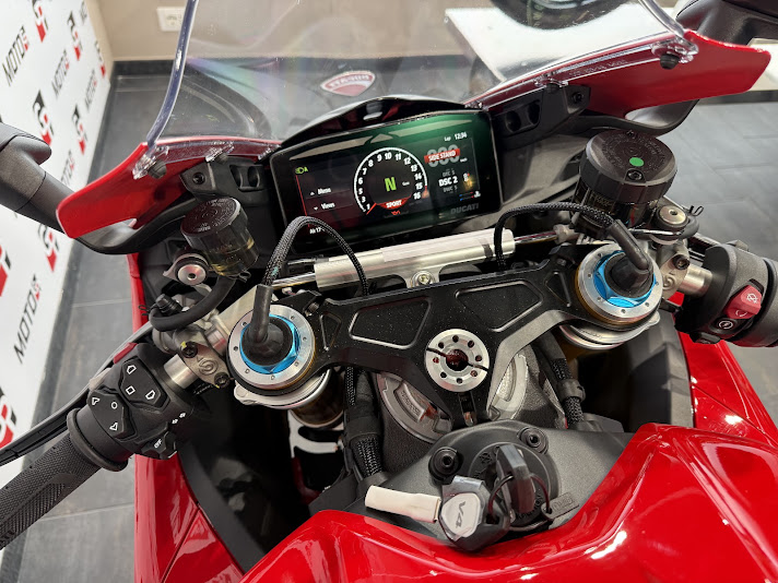 Ducati Panigale V4S 2025