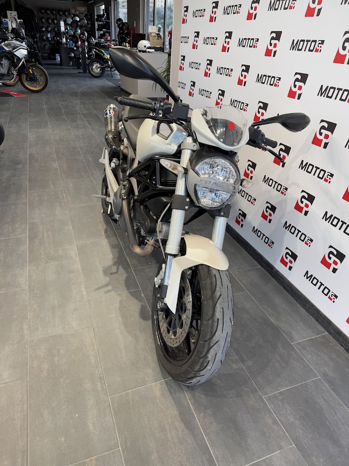 Ducati Monster 696 +